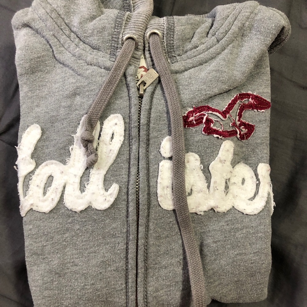 Grey hollister zip up!